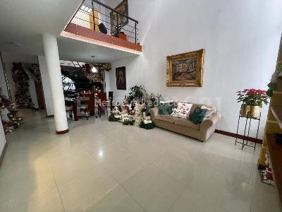 Casa de 5 alcobas en venta en El Ingenio Iii, Cali, 200 m² · foto 2 de 20