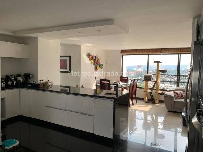 Apartamento de 3 alcobas en venta en Los Cambulos, Cali, 134 m² · foto 2 de 20