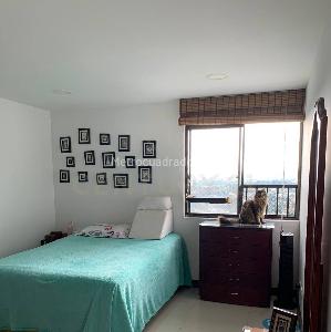Apartamento de 3 alcobas en venta en Los Cambulos, Cali, 134 m² · foto 11 de 20