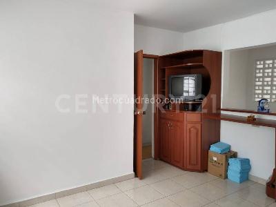 Casa de 5 alcobas en venta en Champagnat, Cali, 235 m² · foto 10 de 20
