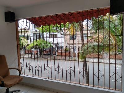 Casa de 5 alcobas en venta en Champagnat, Cali, 235 m² · foto 15 de 20