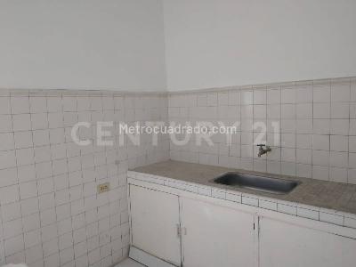 Casa de 5 alcobas en venta en Champagnat, Cali, 235 m² · foto 19 de 20