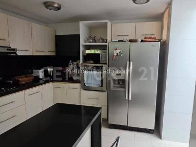 Casa de 3 alcobas en venta en Santa Rita, Cali, 149 m² · foto 5 de 18