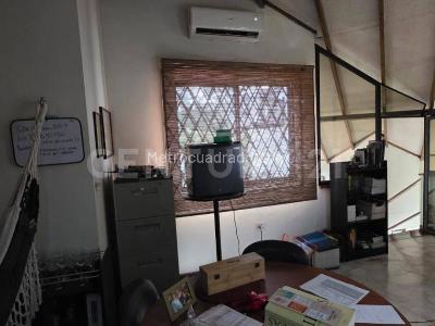 Casa de 3 alcobas en venta en Santa Rita, Cali, 149 m² · foto 11 de 18