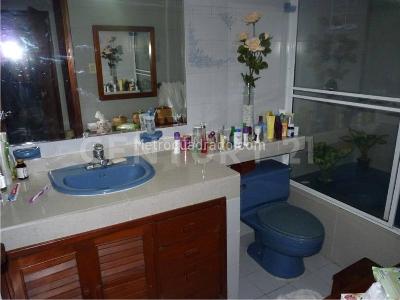 Casa de 3 alcobas en venta en Santa Rita, Cali, 210 m² · foto 7 de 11