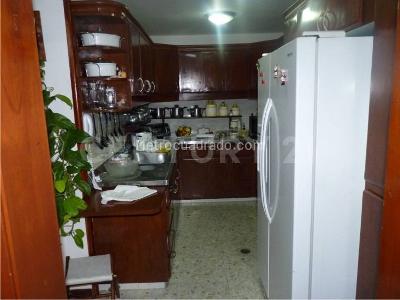 Casa de 3 alcobas en venta en Santa Rita, Cali, 210 m² · foto 9 de 11