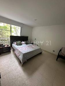 Apartamento de 3 alcobas en venta en Santa Rita, Cali, 138 m² · foto 11 de 18