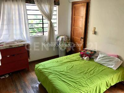 Casa de 5 alcobas en venta en Santa Teresita, Cali, 213 m² · foto 10 de 20