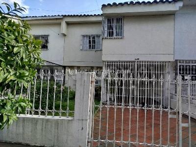Casa de 4 alcobas en venta en Prados Del Norte, Cali, 143 m² · foto 2 de 20