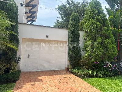 Casa de 4 alcobas en venta en La Flora, Cali, 786 m² · foto 3 de 20