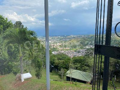 Casa de 4 alcobas en venta en Cristo Rey, Cali · foto 11 de 20