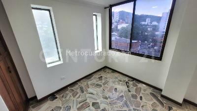 Apartamento de 5 alcobas en venta en Granada, Cali, 268 m² · foto 7 de 16
