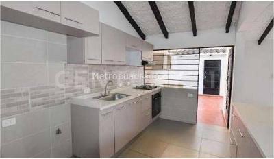 Casa de 3 alcobas en venta en El Refugio, Cali, 208 m² · foto 8 de 20