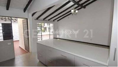 Casa de 3 alcobas en venta en El Refugio, Cali, 208 m² · foto 9 de 20