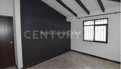 Casa de 3 alcobas en venta en El Refugio, Cali, 208 m² · foto 19 de 20