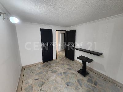 Apartamento de 4 alcobas en venta en Departamental, Cali, 92 m² · foto 10 de 18