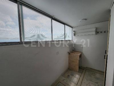 Apartamento de 4 alcobas en venta en Departamental, Cali, 92 m² · foto 7 de 18