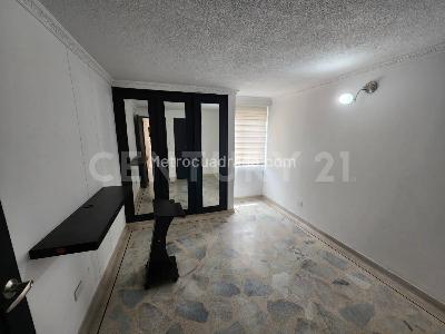 Apartamento de 4 alcobas en venta en Departamental, Cali, 92 m² · foto 9 de 18