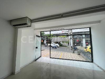 Casa de 5 alcobas en venta en Granada, Cali, 243 m² · foto 2 de 20