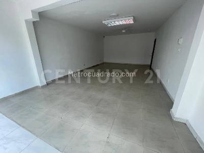 Casa de 5 alcobas en venta en Granada, Cali, 243 m² · foto 3 de 20