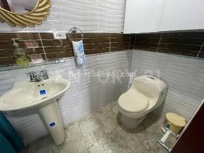 Casa de 5 alcobas en venta en Granada, Cali, 243 m² · foto 11 de 20