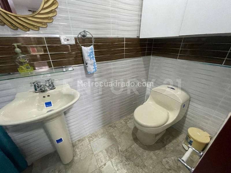Casa en Arriendo, Granada, Cali - Więcej