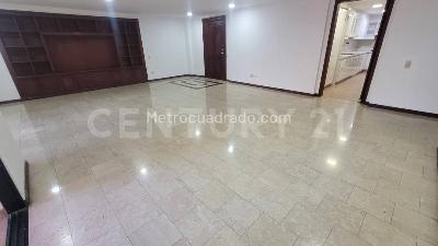 Apartamento de 3 alcobas en venta en Centenario, Cali, 152 m² · foto 4 de 20