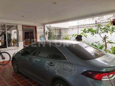 Casa de 5 alcobas en venta en Tequendama, Cali, 237 m² · foto 4 de 20