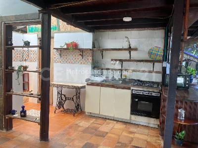 Casa de 5 alcobas en venta en La Reforma, Cali, 1518 m² · foto 8 de 20