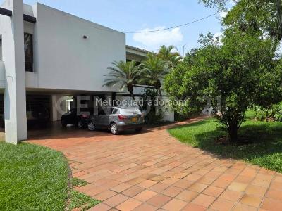 Casa de 5 alcobas en venta en Pance, Cali, 1858 m² · foto 3 de 15