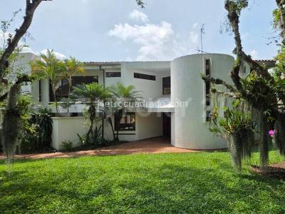 Casa de 5 alcobas en venta en Pance, Cali, 1858 m² · foto 11 de 15