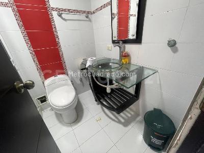 Casa de 4 alcobas en arriendo en Tequendama, Cali, 70 m² · foto 3 de 11