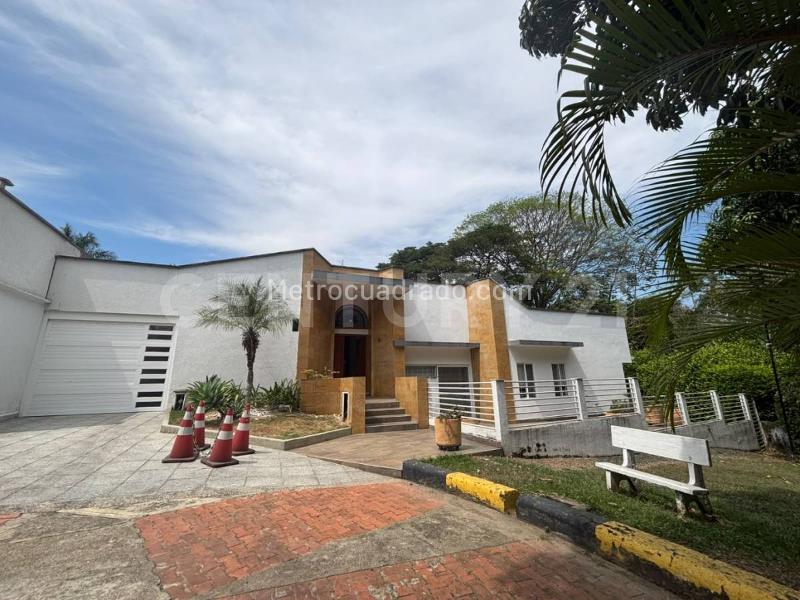 Casa en Arriendo, Ciudad Jardin, Cali