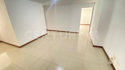 Apartamento de 4 alcobas en venta en La Arboleda, Cali, 201 m² · foto 9 de 20