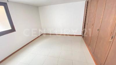 Apartamento de 4 alcobas en venta en La Arboleda, Cali, 201 m² · foto 19 de 20