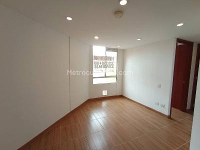 Apartamento de 2 alcobas en venta en Tierra Buena, Bogotá, 39 m² · foto 2 de 10