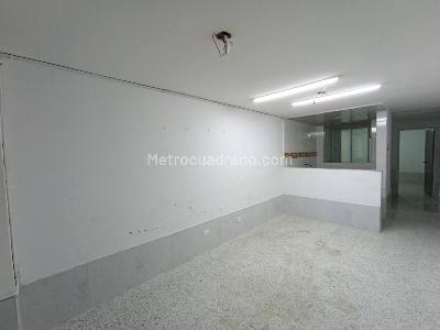 Casa de 5 alcobas en venta en San Jose Obrero, Bogotá, 210 m² · foto 2 de 13