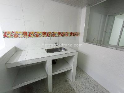 Casa de 5 alcobas en venta en San Jose Obrero, Bogotá, 210 m² · foto 3 de 13