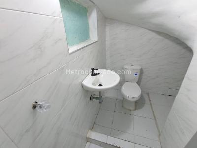 Casa de 5 alcobas en venta en San Jose Obrero, Bogotá, 210 m² · foto 7 de 13
