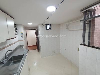Apartamento de 3 alcobas en venta en El Batán, Bogotá, 71 m² · foto 4 de 20