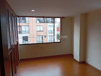 Apartamento de 3 alcobas en venta en El Batán, Bogotá, 71 m² · foto 9 de 20