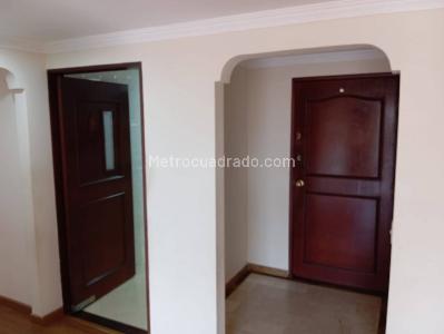 Apartamento de 3 alcobas en venta en El Batán, Bogotá, 71 m² · foto 14 de 20