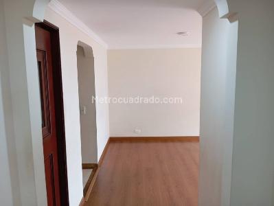 Apartamento de 3 alcobas en venta en El Batán, Bogotá, 71 m² · foto 16 de 20
