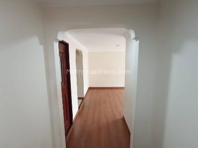Apartamento de 3 alcobas en venta en El Batán, Bogotá, 71 m² · foto 19 de 20