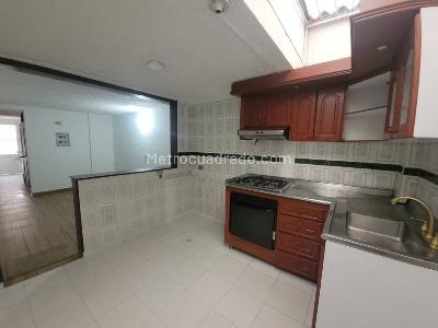 Casa de 4 alcobas en venta en Plazuelas Del Virrey, Bogotá, 56 m² · foto 7 de 20