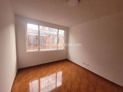 Casa de 4 alcobas en venta en Plazuelas Del Virrey, Bogotá, 56 m² · foto 9 de 20