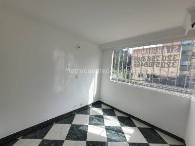 Apartamento de 3 alcobas en arriendo en Pinar De Alamos, Bogotá, 46 m² · foto 9 de 15