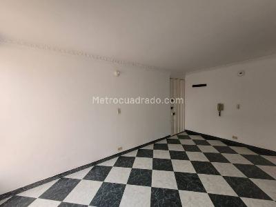 Apartamento de 3 alcobas en arriendo en Pinar De Alamos, Bogotá, 46 m² · foto 11 de 15
