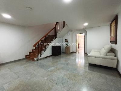 Apartaestudio en arriendo en Pontevedra, Bogotá · foto 2 de 20