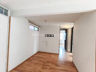 Apartamento de 3 alcobas en venta en Villa Delia Britalia Norte Brital, Bogotá, 66 m² · foto 5 de 20
